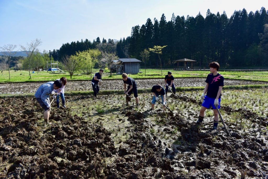 田起こし 風輪通貨