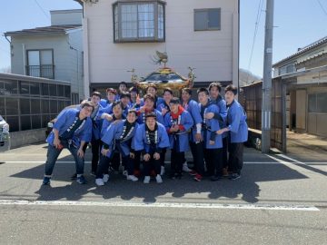 市内宮川神社の春祭りに学生たちが参加しました