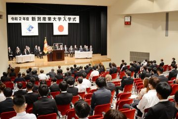 令和２年度 新潟産業大学入学式を挙行しました